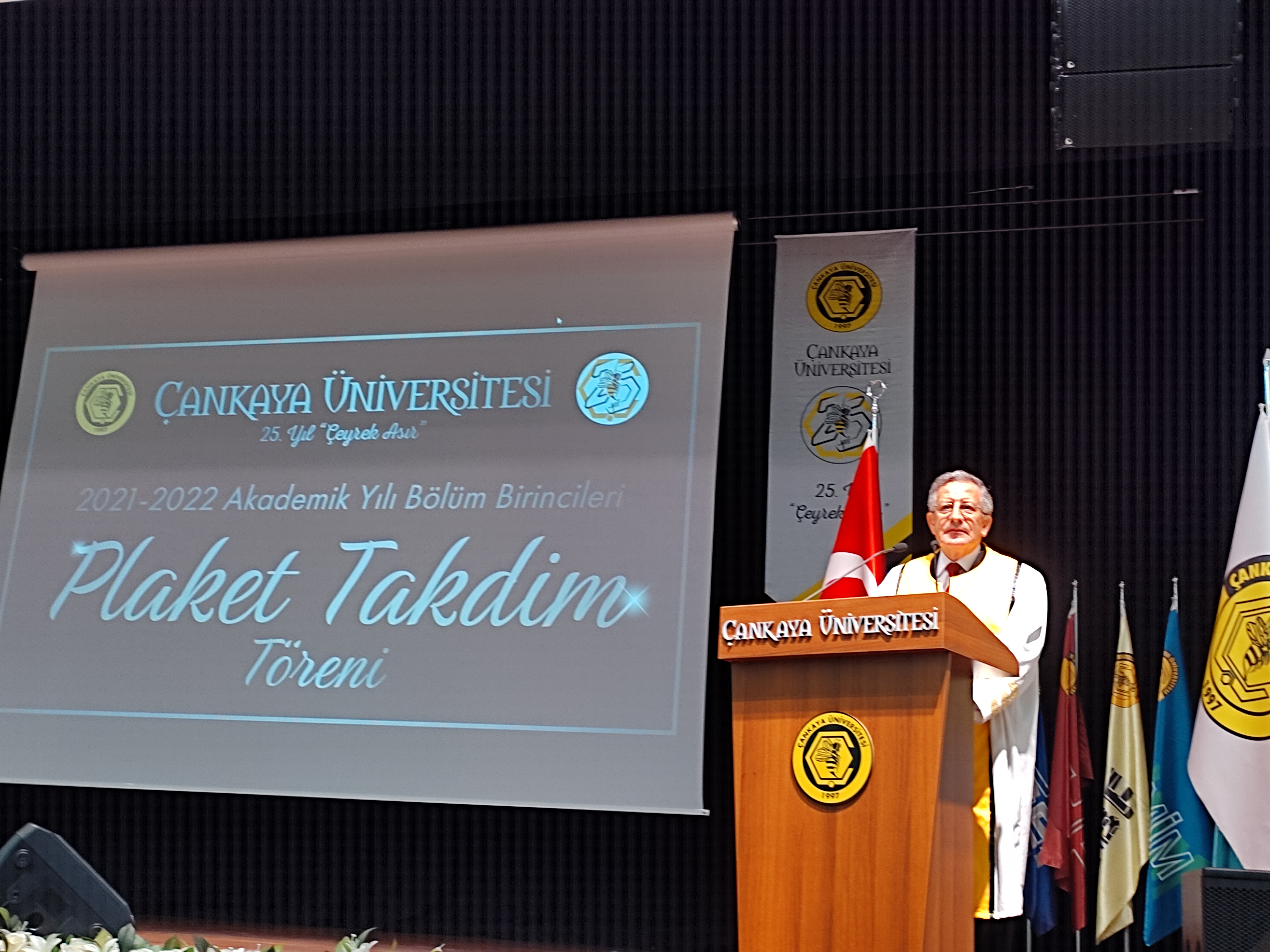 2021-2022 AKADEMİK YILI BÖLÜM BİRİNCİLERİ